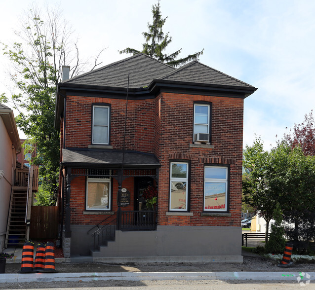 26 King St E, Hamilton, ON en venta - Foto principal - Imagen 1 de 2