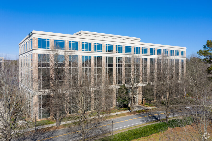 30000 Mill Creek Ave, Alpharetta, GA en alquiler - Foto del edificio - Imagen 1 de 6