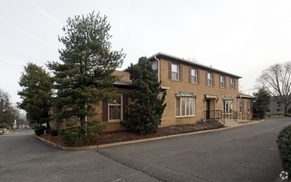 1034 Marlton Pike E, Cherry Hill, NJ en alquiler - Foto del edificio - Imagen 3 de 7