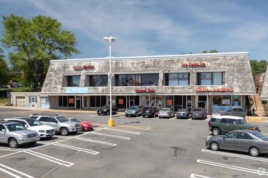 6164-6198 Arlington Blvd, Falls Church, VA en alquiler - Foto del edificio - Imagen 3 de 11