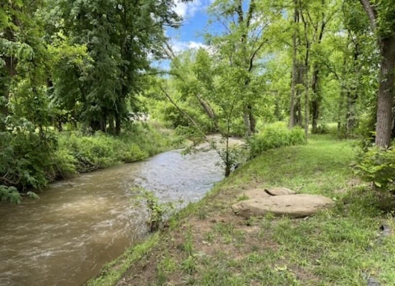 143 Reems Creek Rd, Weaverville, NC en venta - Foto del edificio - Imagen 3 de 4