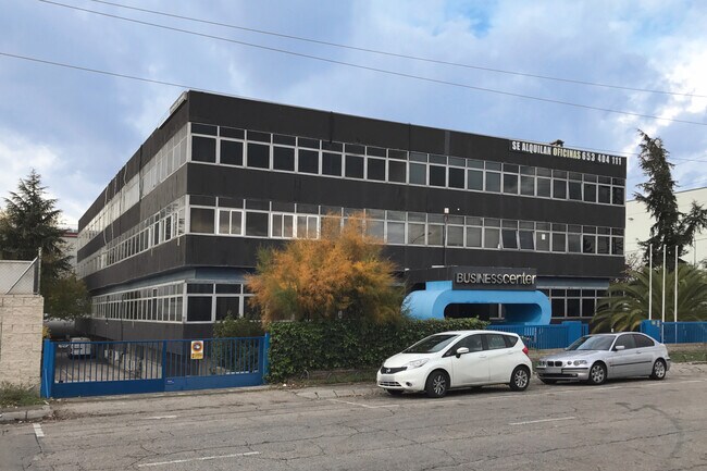 Más detalles de Calle Pintores, 2, Alcorcón - Oficina en venta