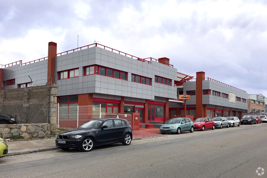 Calle de la Puerta de Abajo, 11, Alpedrete, Madrid en venta - Foto del edificio - Imagen 2 de 6