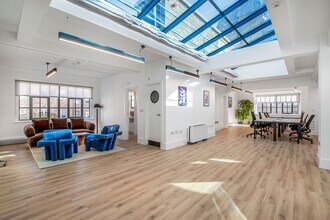 22 Cross Keys Close, London en alquiler Foto del interior- Imagen 2 de 13