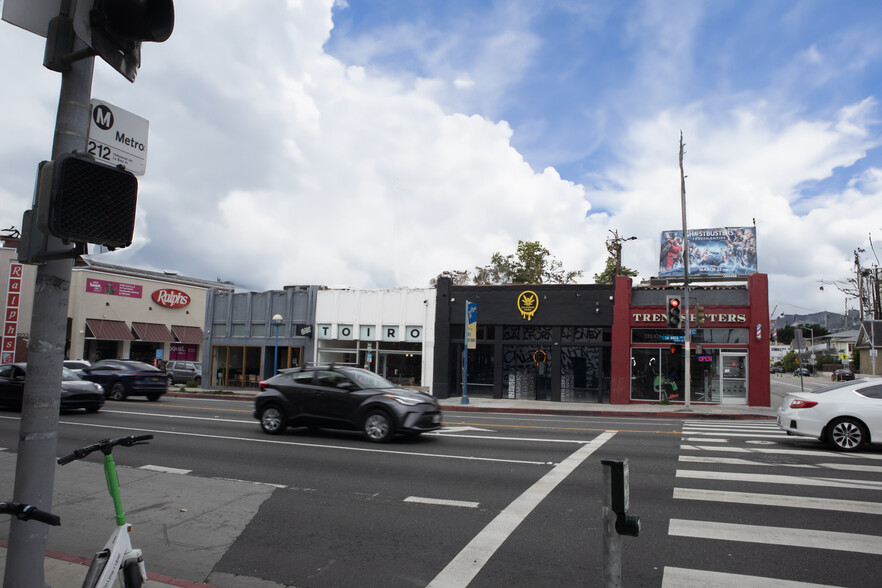 1257-1261 N La Brea Ave, Los Angeles, CA en alquiler - Foto del edificio - Imagen 2 de 9