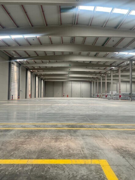 Nave en Dos Hermanas en alquiler - Foto del edificio - Imagen 1 de 20