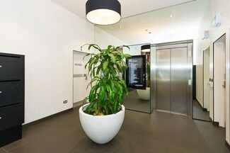 Más detalles de 55 Holt St, Surry Hills - Oficina en venta