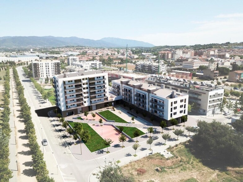 Edificio residencial en Granollers, Barcelona en venta - Foto del edificio - Imagen 2 de 3