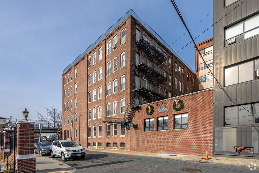 119-129 Braintree St, Allston, MA en alquiler - Foto del edificio - Imagen 2 de 5