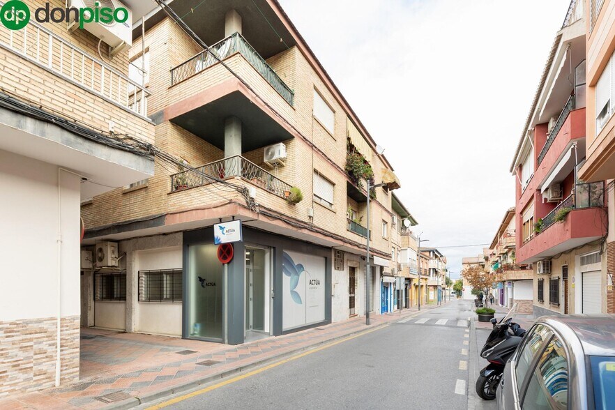 Calle Vizcaya, 13, Armilla, Granada en venta - Foto del edificio - Imagen 1 de 19