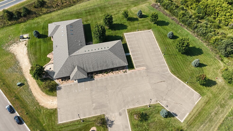 2321 Jack Breault Dr, Hudson, WI en alquiler - Foto del edificio - Imagen 1 de 36