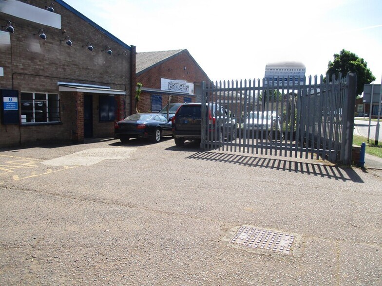 13b Shuttleworth Rd, Bedford en alquiler - Foto del edificio - Imagen 2 de 2