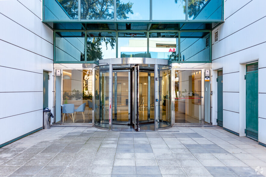 Carrer Osona, 2, El Prat De Llobregat, Barcelona en alquiler - Foto del edificio - Imagen 2 de 3