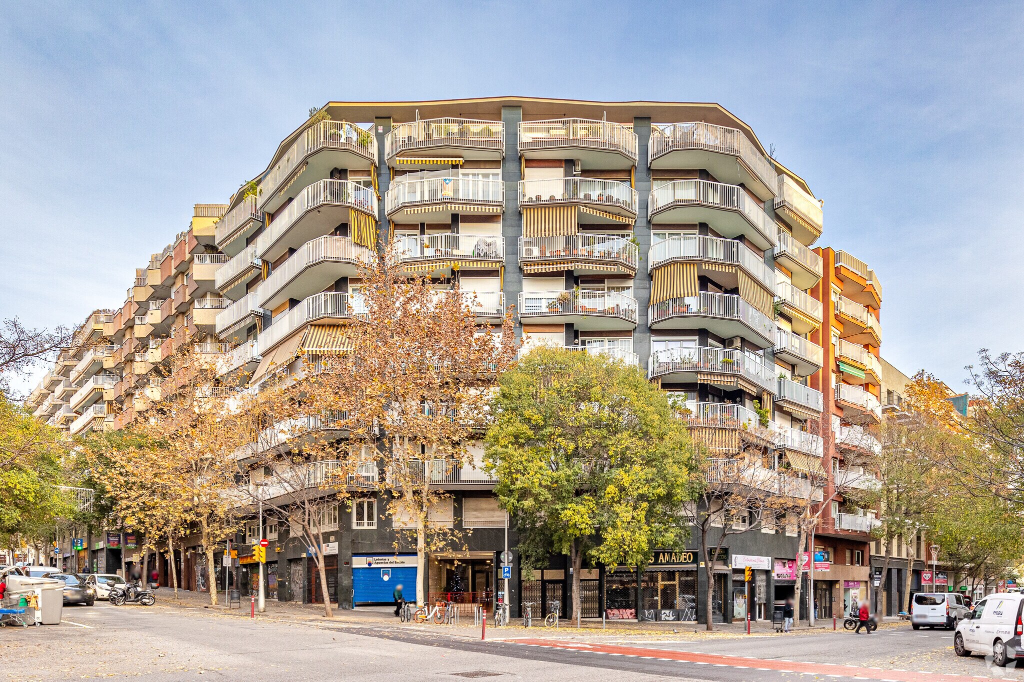 Edificio residencial en Barcelona, Barcelona en venta Foto principal- Imagen 1 de 3