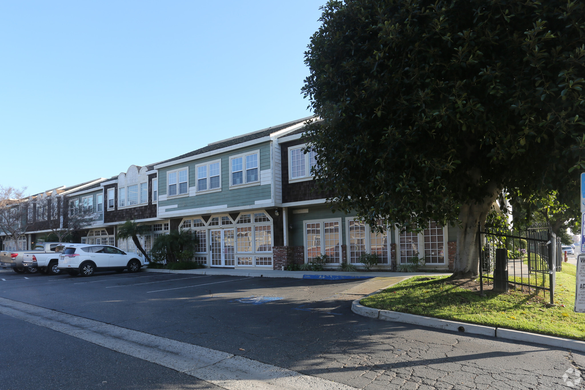 511-551 N Fairview St, Santa Ana, CA en venta Foto principal- Imagen 1 de 4