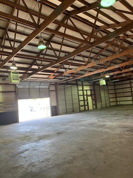 125 Old Number Six Hwy, Saint Matthews, SC en alquiler - Foto del interior - Imagen 3 de 12