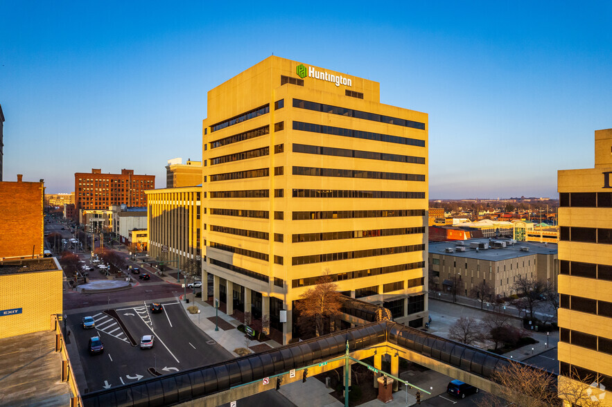 220 Market Ave S, Canton, OH en alquiler - Foto del edificio - Imagen 1 de 18