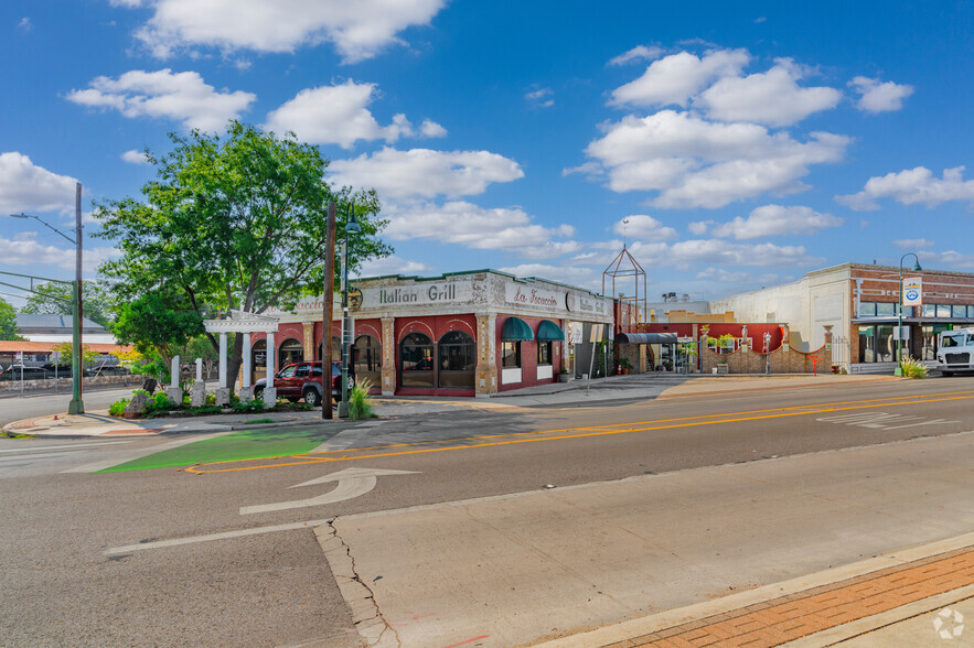 800 S Alamo St, San Antonio, TX en alquiler - Foto del edificio - Imagen 3 de 19