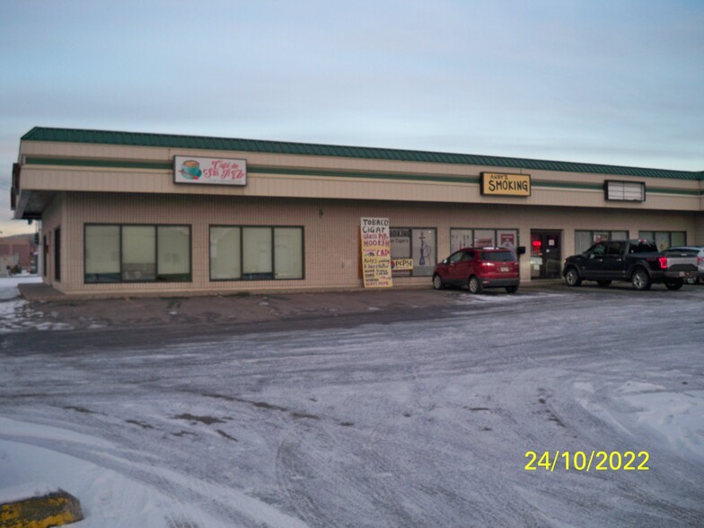 201 OLD STEESE Hwy, Fairbanks, AK en alquiler - Foto del edificio - Imagen 1 de 12