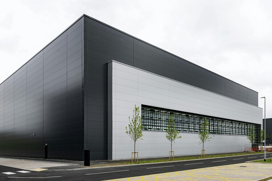 Momentum, Rainham en alquiler - Foto del edificio - Imagen 3 de 10