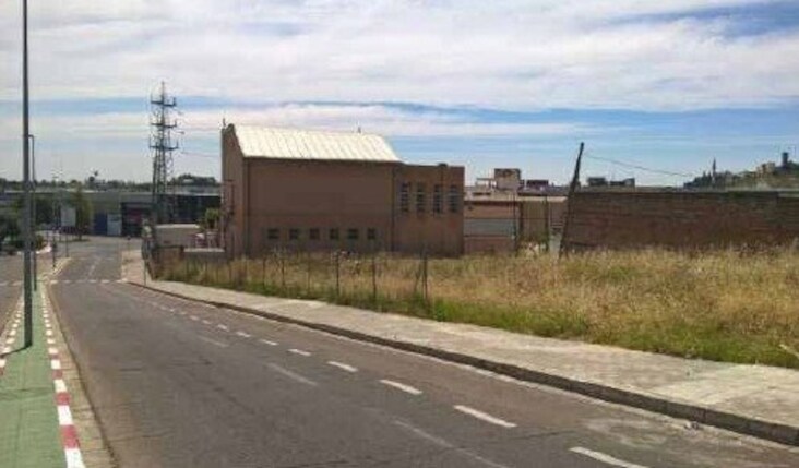 Avenida Reina Sofía, Tomares, Sevilla en venta - Foto del edificio - Imagen 2 de 4