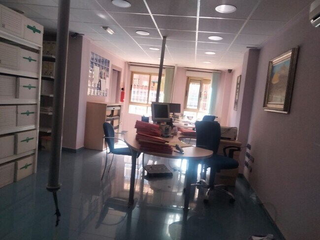 Más detalles de Oficina en alquiler