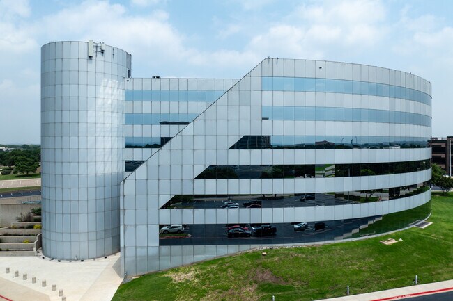 Más detalles de 4055 International Plz, Fort Worth, TX - Oficina en alquiler