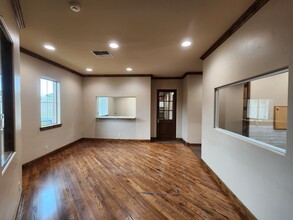 7424 S Yale Ave, Tulsa, OK en alquiler Foto del interior- Imagen 2 de 7