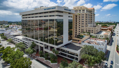 2655 Le Jeune Rd, Coral Gables, FL en alquiler Foto del edificio- Imagen 1 de 9