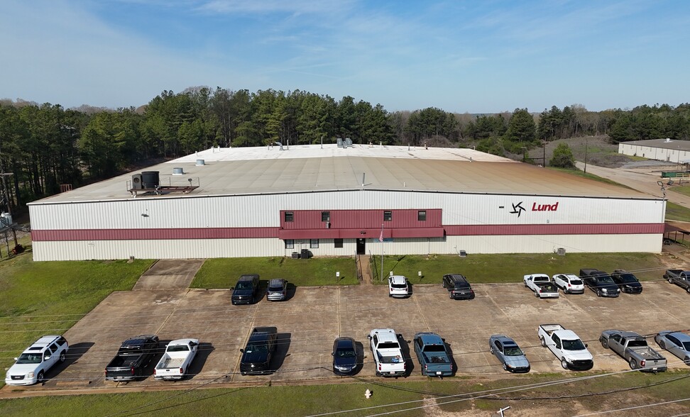 400 E Industrial Park Rd, Holly Springs, MS en alquiler - Foto del edificio - Imagen 2 de 24