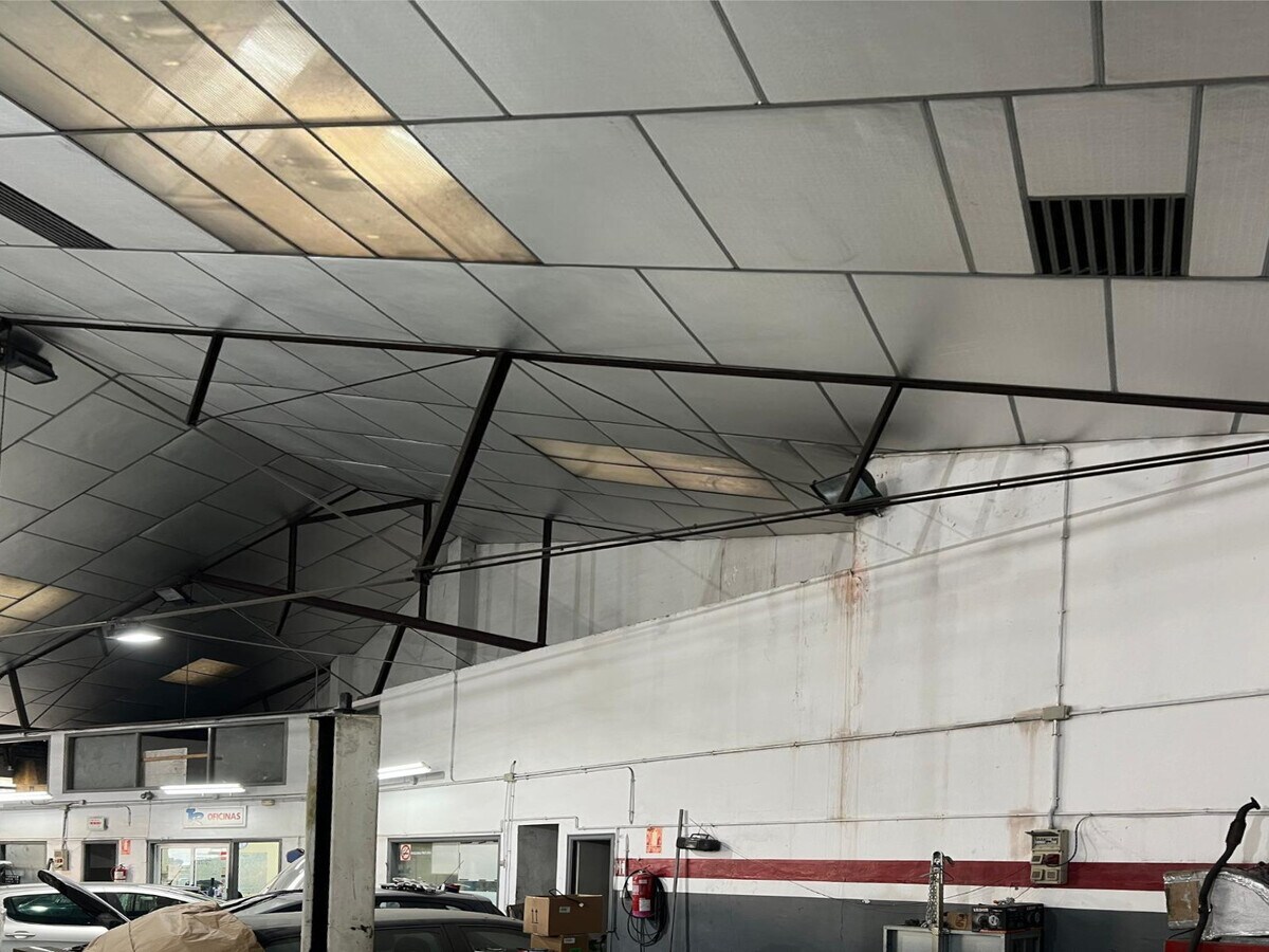 L'Hospitalet de Llobregat, BAR 08901 - - - Foto del interior - Image 1 of 10