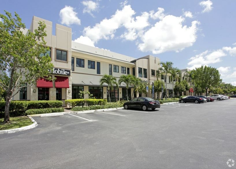 4900 S University Dr, Davie, FL en alquiler - Foto del edificio - Imagen 2 de 11