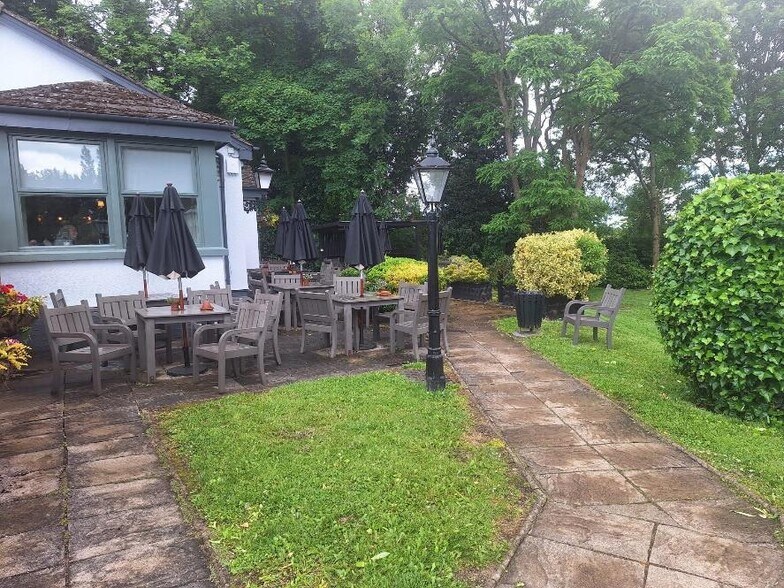 Chelford Rd, Macclesfield en venta - Foto del edificio - Imagen 3 de 10