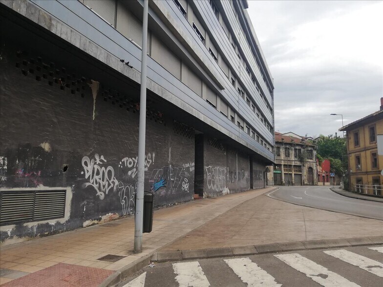 Calle Alfonso Argüelles, Langreo, Asturias en venta - Foto del edificio - Imagen 2 de 15