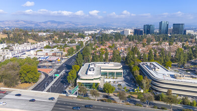 5550 Topanga Canyon Blvd, Woodland Hills, CA - VISTA AÉREA  vista de mapa - Image1