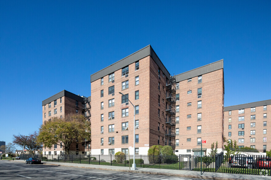 2010 Seagirt Blvd, Far Rockaway, NY en alquiler - Foto del edificio - Imagen 2 de 25