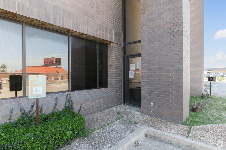 7250 NW Expressway, Oklahoma City, OK en venta - Foto del edificio - Imagen 3 de 3