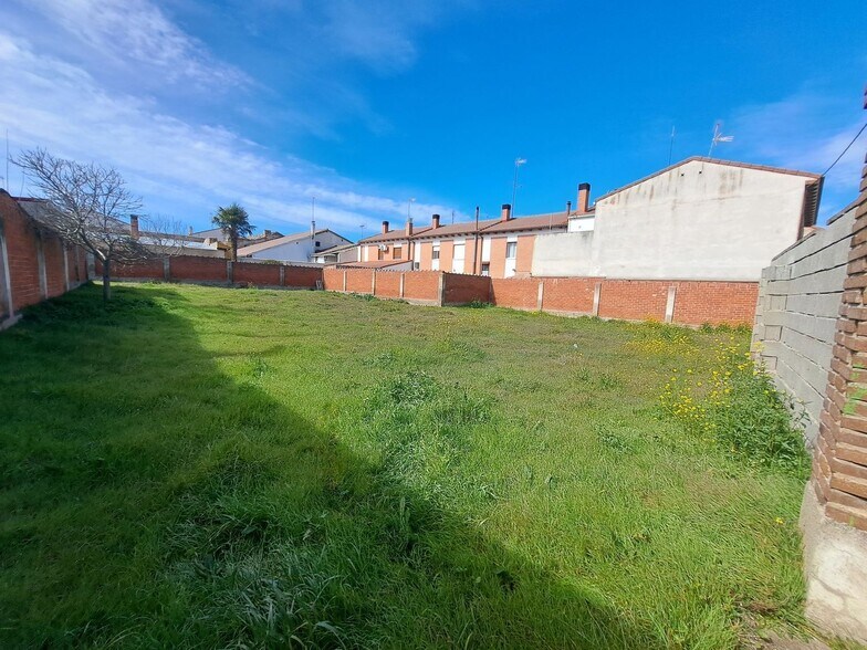 Tomás, 22, La Seca, Valladolid en venta - Foto del edificio - Imagen 2 de 16