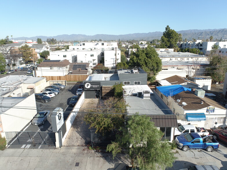 10835 Magnolia Blvd, North Hollywood, CA en venta - Vista aérea - Imagen 2 de 35