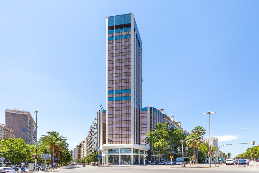 Plaça de Francesc Macià, Barcelona, Barcelona en alquiler - Foto del edificio - Imagen 3 de 4