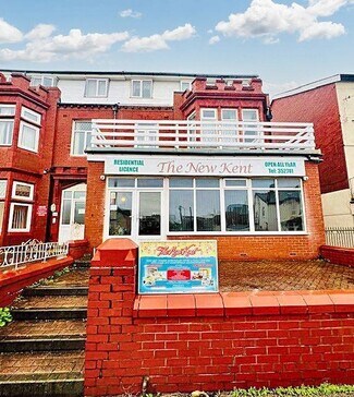 Más detalles de 12 Knowle Av, Blackpool - Hoteles y hospedaje en venta