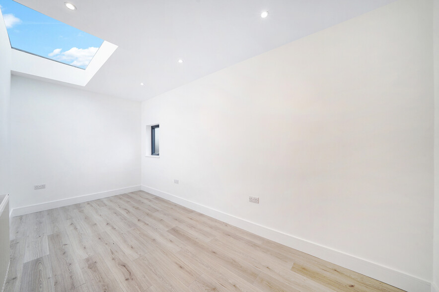 Bush Close, Ilford en venta - Foto del interior - Imagen 3 de 11