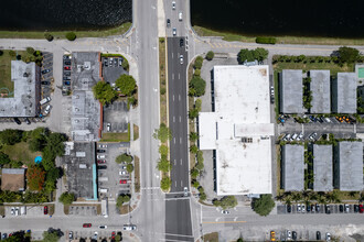 16666 NE 19th Ave, North Miami Beach, FL - vista aérea  vista de mapa - Image1