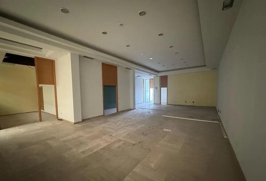 Nave en Córdoba, Córdoba en venta - Foto del interior - Imagen 1 de 10