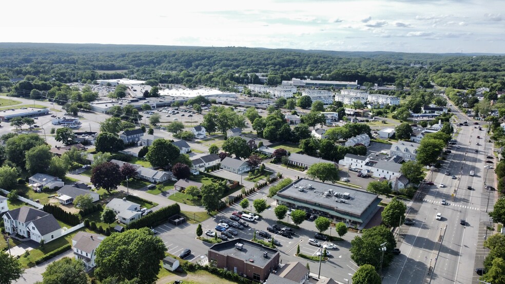 75 Main St, Old Saybrook, CT en alquiler - Foto del edificio - Imagen 2 de 4