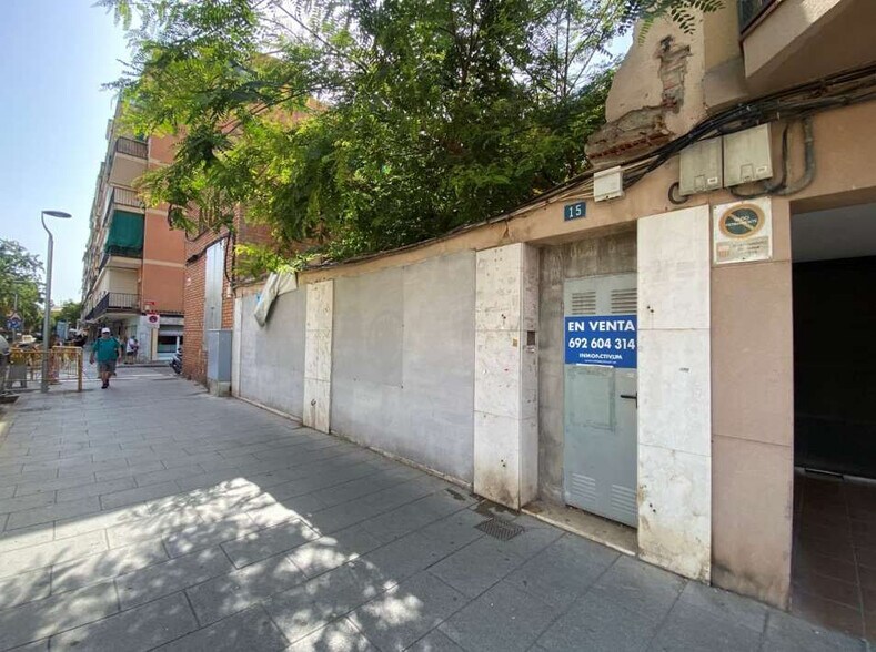 Carrer de les Colomeres, 55, Gavà, Barcelona en venta - Foto de la construcción - Imagen 2 de 2