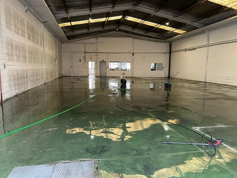 Nave en SEVILLA en alquiler - Foto del edificio - Imagen 2 de 21