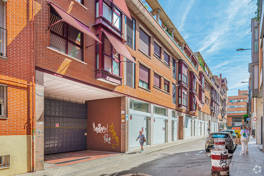 Calle Nuestra Señora del Carmen, 7, Madrid, Madrid en venta - Foto del edificio - Imagen 2 de 2