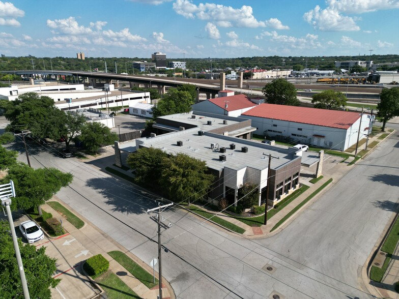 3343 Locke Ave, Fort Worth, TX en alquiler - Foto del edificio - Imagen 2 de 4