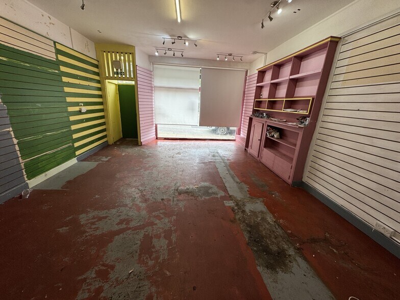 5 Peel St, Huddersfield en venta - Foto del interior - Imagen 2 de 9
